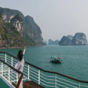 Combo 2N1Đ du thuyền Ambassador tối + KS Citadines [Chỉ từ 1450k/KH]