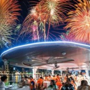 Mua vé xem pháo hoa Đà Nẵng trên du thuyền sông Hàn