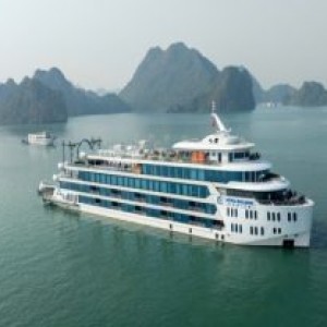 Du thuyền Luna – Biểu tượng đẳng cấp du thuyền vịnh Hạ Long