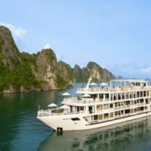 Du thuyền Hermes Hạ Long: Đẳng cấp 5 sao giữa lòng kỳ quan