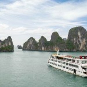 Review chi tiết tour du thuyền Hạ Long 3 ngày 2 đêm