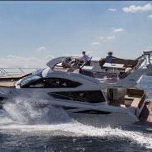 Du thuyền Galeon 420 Fly