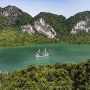 Du thuyền Amethyst Hạ Long – Giá voucher & Ưu đãi mới ra