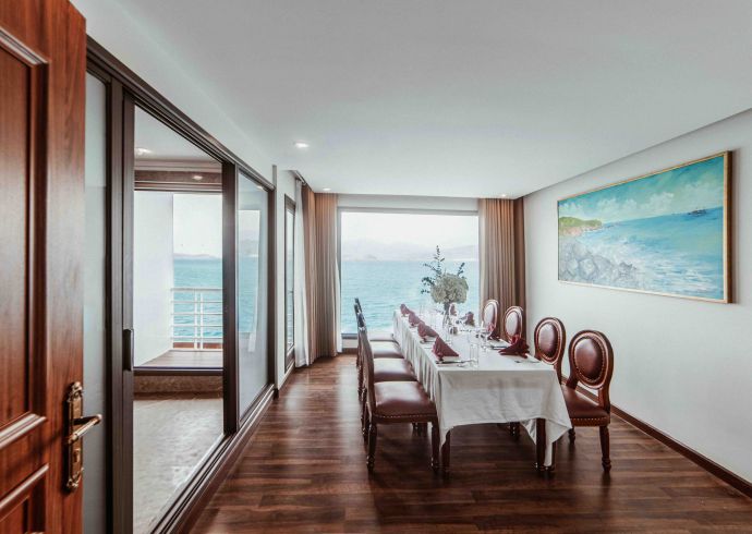 Phòng ăn VIP view biển
