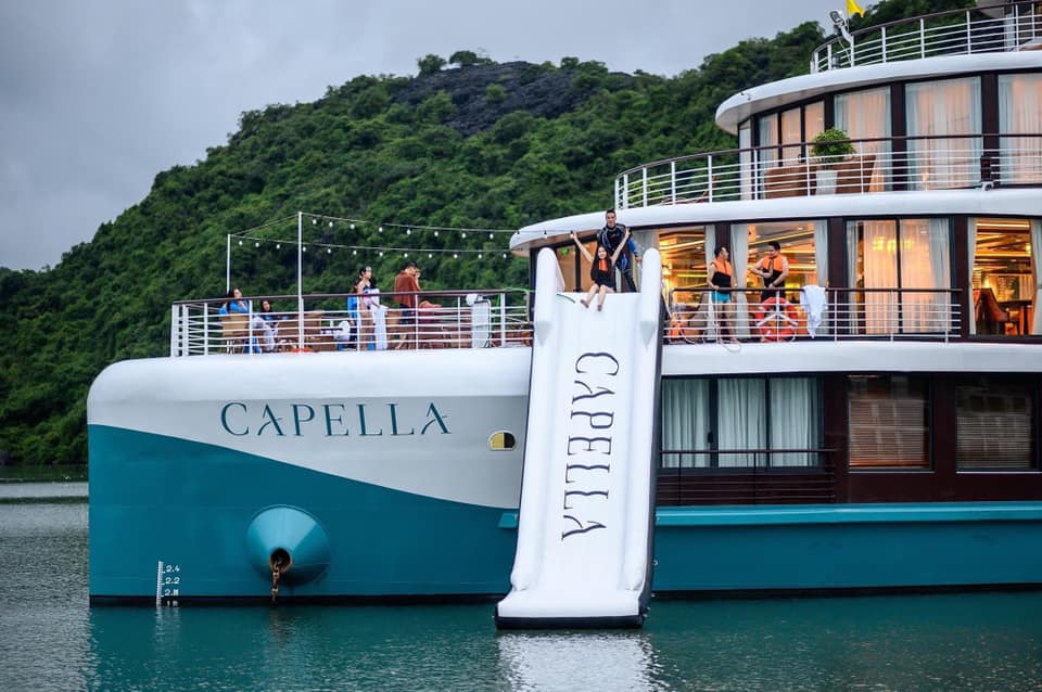Du thuyền Capella 