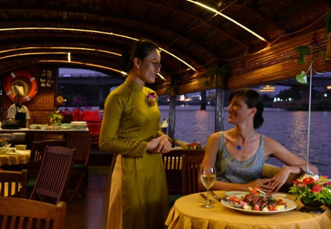 Trải nghiệm ăn tối trên Du thuyền Mekong Princess