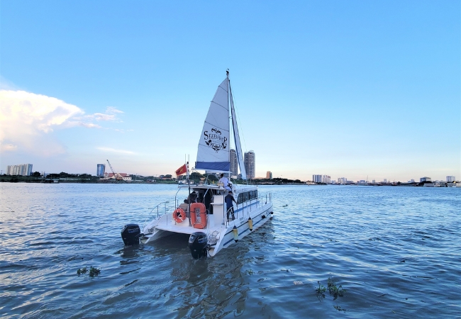 Tour hoàng hôn Sài Gòn với du thuyền Greenlines DP Yacht