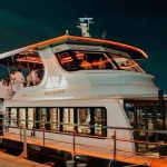 Du thuyền ROS Yacht Club trên sông Sài Gòn