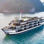 Du thuyền Rita Cruise Hạ Long: Đẳng cấp nghỉ dưỡng 5 sao